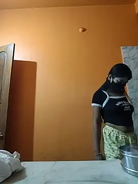 Snapshot of priya_26 chatting on 22, 6, 2026 priya 26 online show from 22, 6, 2026