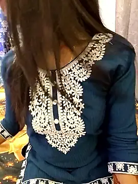 priya 26 online show from 3, 5, 2026