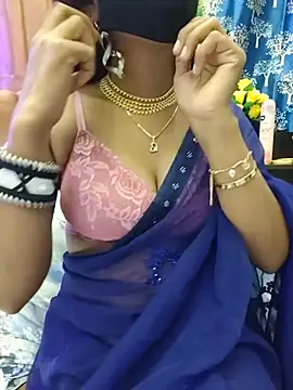 Snapshot of priya_26 chatting on 2, 7, 2026 priya 26 online show from 2, 7, 2026
