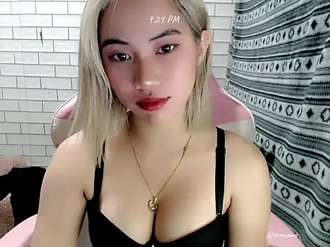 Rainea149 online show from 28, 10, 2025