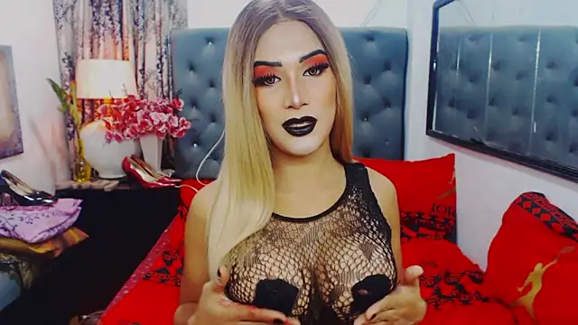 Snapshot of Mistress4fun chatting on 3, 10, 2025 Mistress4fun online show from 3, 10, 2025