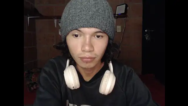 Xoxo Smiles online show from 21, 9, 2025