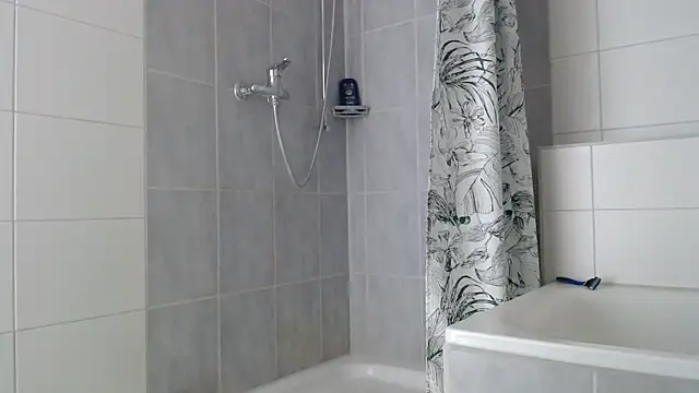 Hijuga online show from 30, 11, 2025