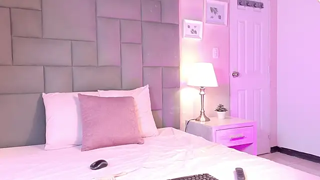 Noah Bells online show from 7, 4, 2026