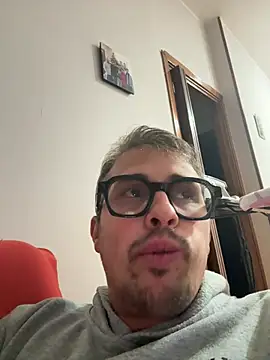 Cazzo1921 online show from 20, 5, 2026