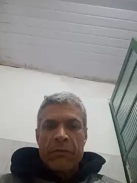 Snapshot of BrenoAvelar chatting on 5, 7, 2026 BrenoAvelar online show from 5, 7, 2026
