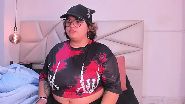 lulukawai16 online show from 8, 4, 2026