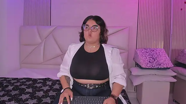 lulukawai16 online show from 23, 5, 2026