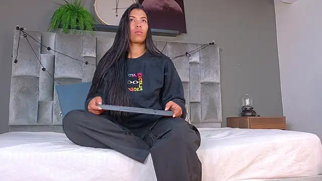 RiriiBrunette   online show from 22, 2, 2026