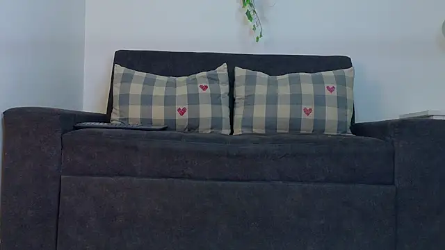 RiriiBrunette   online show from 14, 5, 2026