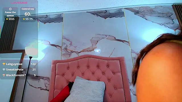 AlyaThompson online show from 5, 12, 2025