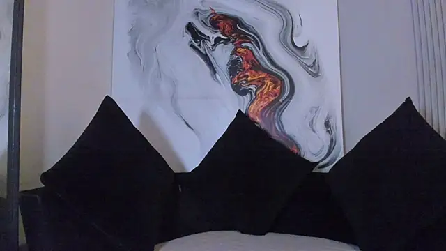 Snapshot of Charlottegray_1 chatting on 19, 11, 2025 Charlottegray 1 online show from 19, 11, 2025