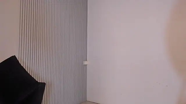 Snapshot of Charlottegray_1 chatting on 26, 11, 2025 Charlottegray 1 online show from 26, 11, 2025