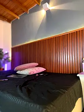 MarilynSmith01 online show from 17, 11, 2025