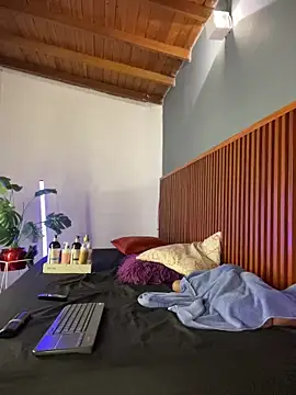 MarilynSmith01 online show from 12, 4, 2026