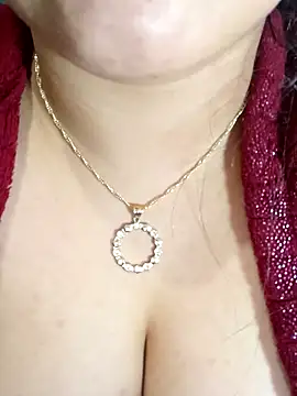 Queen-15 online show from 4, 3, 2026