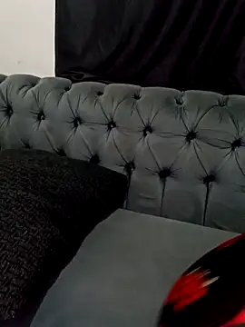 Queen-15 online show from 9, 4, 2026