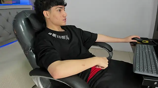 Snapshot of SamBlack_ chatting on 26, 5, 2026 SamBlack online show from 26, 5, 2026