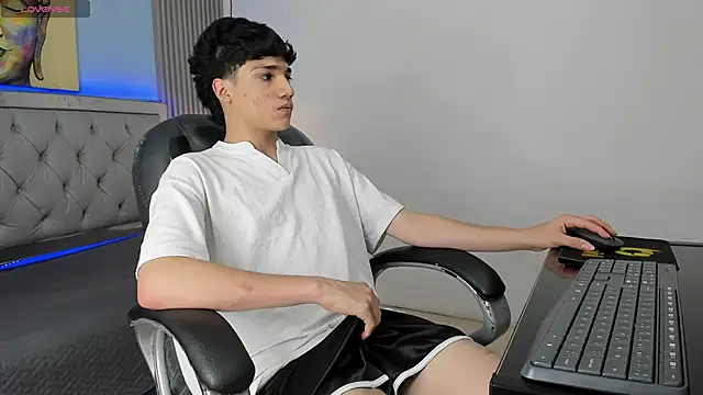 Snapshot of SamBlack_ chatting on 27, 5, 2026 SamBlack online show from 27, 5, 2026