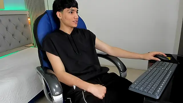 Snapshot of SamBlack_ chatting on 6, 6, 2026 SamBlack online show from 6, 6, 2026