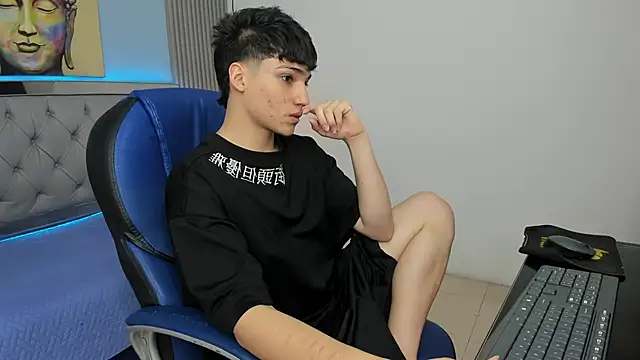 Snapshot of SamBlack_ chatting on 4, 5, 2026 SamBlack online show from 4, 5, 2026