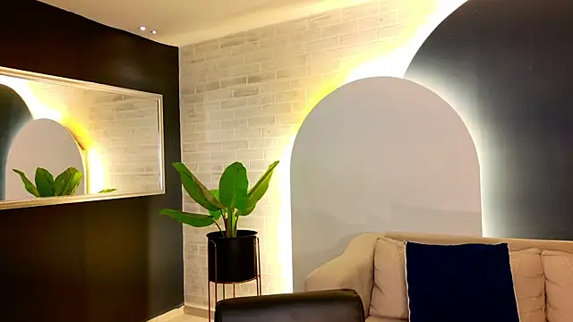 AgathaKondo  online show from 6, 11, 2025