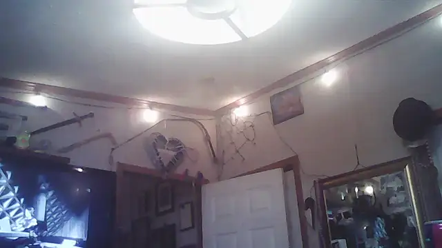 BonnienClyde5421 online show from 9, 2, 2026