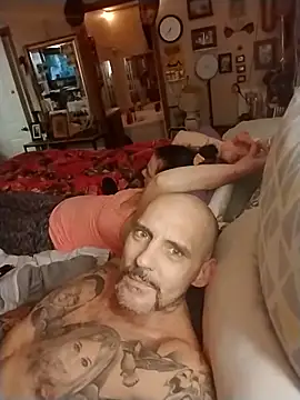 BonnienClyde5421 online show from 3, 3, 2026