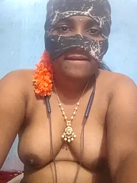 Snapshot of If_UR_rich_Im_UR_BITCH chatting on 18, 9, 2025 If UR rich Im UR BITCH online show from 18, 9, 2025