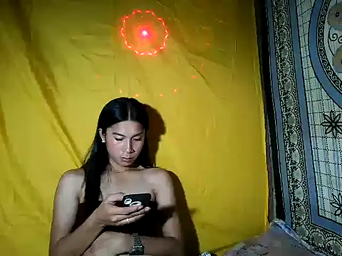 Snapshot of Asian_PrettyAle chatting on 5, 5, 2026 Asian PrettyAle online show from 5, 5, 2026