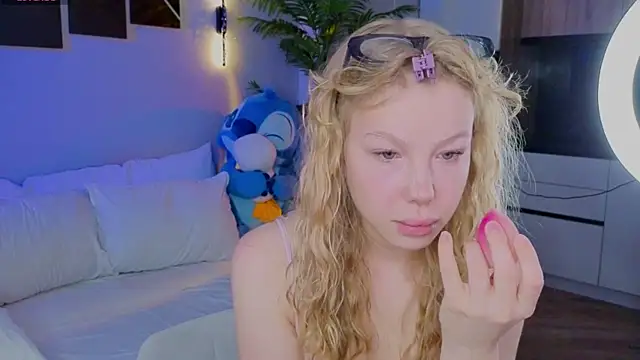 emilyshepar d online show from 28, 4, 2026