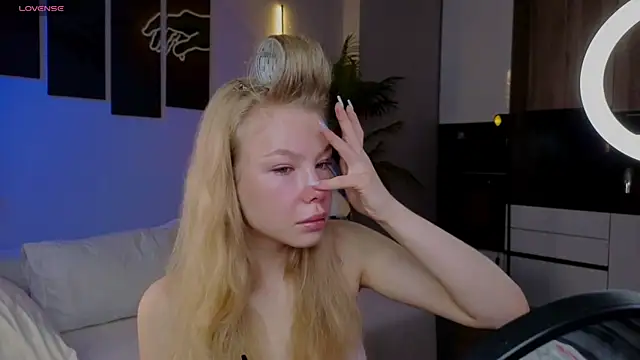 Snapshot of emilyshepar_d chatting on 4, 6, 2026 emilyshepar d online show from 4, 6, 2026