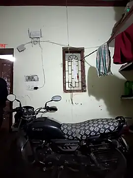 RAYI Queen 4 online show from 10, 1, 2026