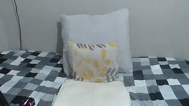 HornyEbony4u online show from 24, 4, 2026