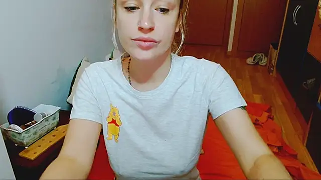 SatinQueen90 online show from 22, 10, 2025