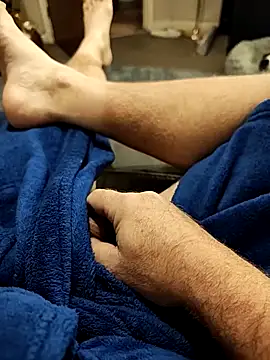 Snapshot of hubbyfun19 chatting on 1, 12, 2025 hubbyfun19 online show from 1, 12, 2025