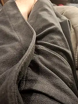 Snapshot of hubbyfun19 chatting on 16, 11, 2025 hubbyfun19 online show from 16, 11, 2025