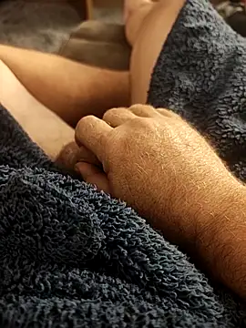 Snapshot of hubbyfun19 chatting on 29, 10, 2025 hubbyfun19 online show from 29, 10, 2025