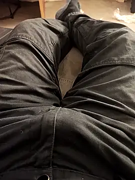 Snapshot of hubbyfun19 chatting on 27, 9, 2025 hubbyfun19 online show from 27, 9, 2025