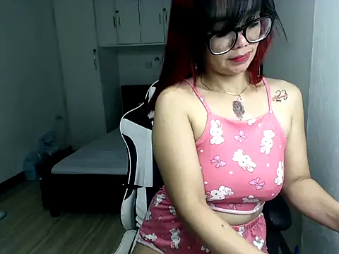 eattmebabyy online show from 7, 1, 2026