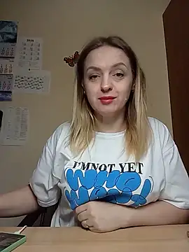 Snapshot of Ami_Foxy chatting on 21, 5, 2026 Ami Foxy online show from 21, 5, 2026