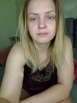 Snapshot of Ami_Foxy chatting on 16, 5, 2026 Ami Foxy online show from 16, 5, 2026