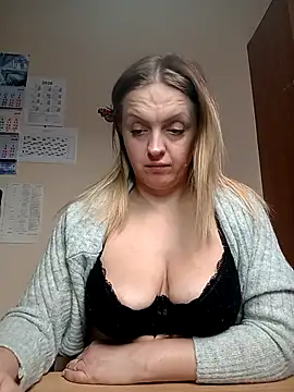 Ami Foxy online show from 2, 4, 2026