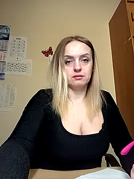 Snapshot of Ami_Foxy chatting on 6, 5, 2026 Ami Foxy online show from 6, 5, 2026