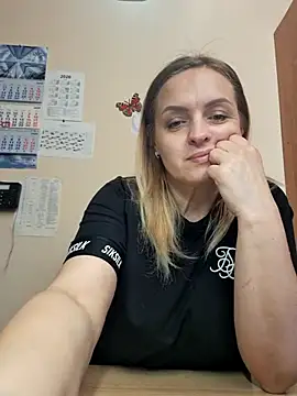Snapshot of Ami_Foxy chatting on 28, 5, 2026 Ami Foxy online show from 28, 5, 2026