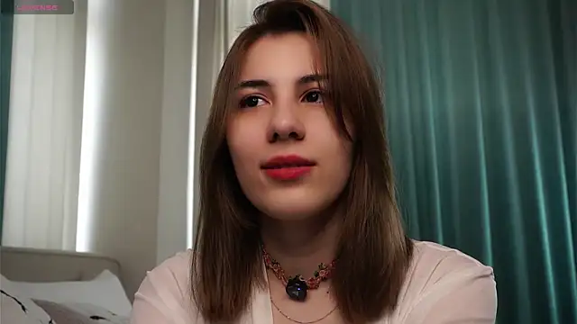Snapshot of QueenieGitt chatting on 20, 6, 2026 QueenieGitt online show from 20, 6, 2026