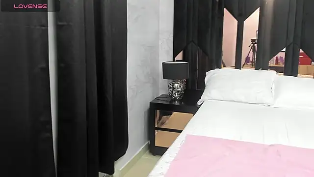 bianca milf4u online show from 5, 10, 2025
