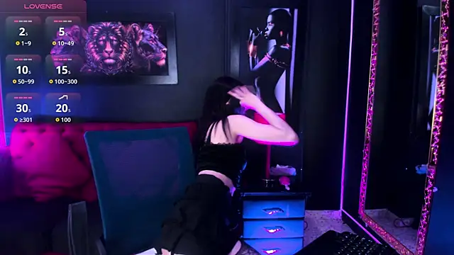 Nyx Moon online show from 21, 7, 2026