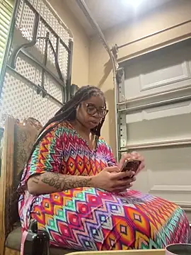 caramel  cremes online show from 4, 5, 2026