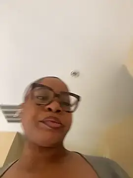 caramel  cremes online show from 5, 11, 2025